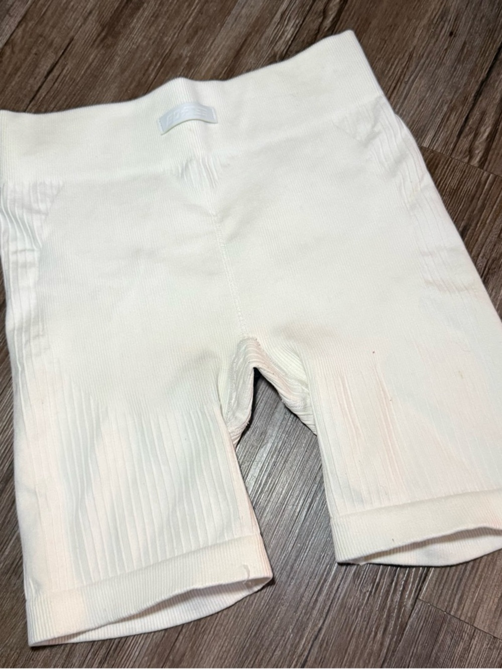 White Athletic Bike Shorts - Women's Seamless Performance